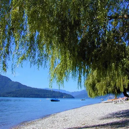 Azzurro Ferienwohnung * Domaso
